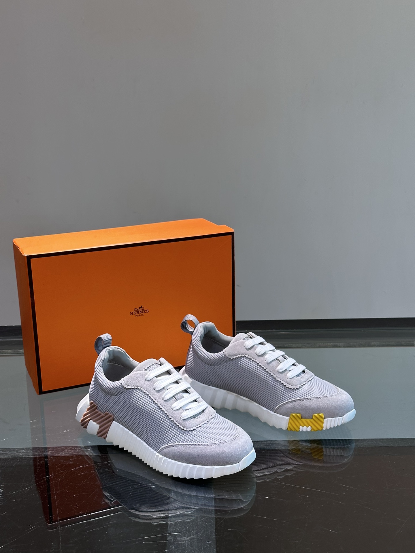 Hermes  Air Mesh Suede Goatskin Bouncing Sneakers Gris Temperance