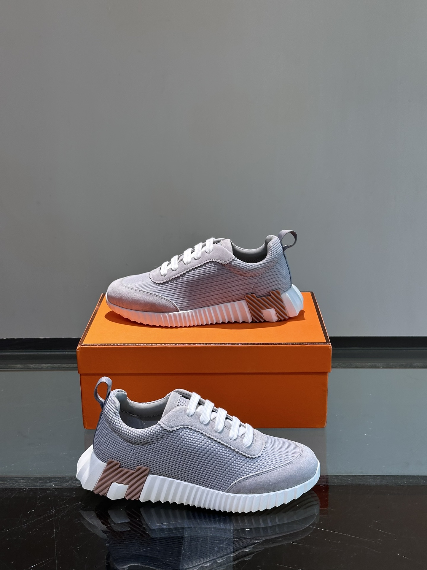 Hermes  Air Mesh Suede Goatskin Bouncing Sneakers Gris Temperance