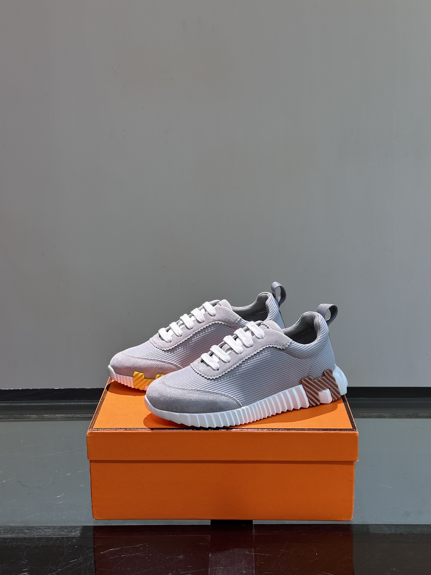 Hermes  Air Mesh Suede Goatskin Bouncing Sneakers Gris Temperance