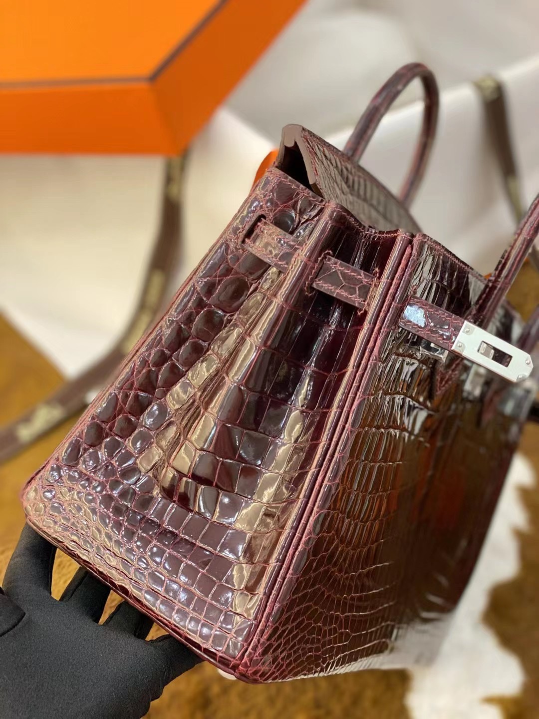 Hermes Birkin 30 Bordeaux Shiny Porosus Crocodile Gold Hardware