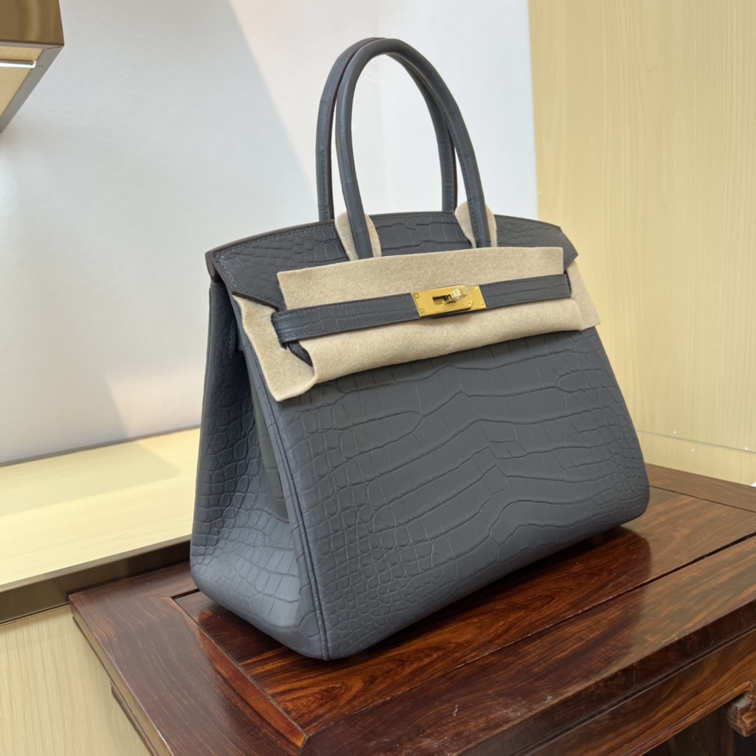 Hermes Birkin 35 Matte Alligator Graphite Gold Buckle Gold Lock