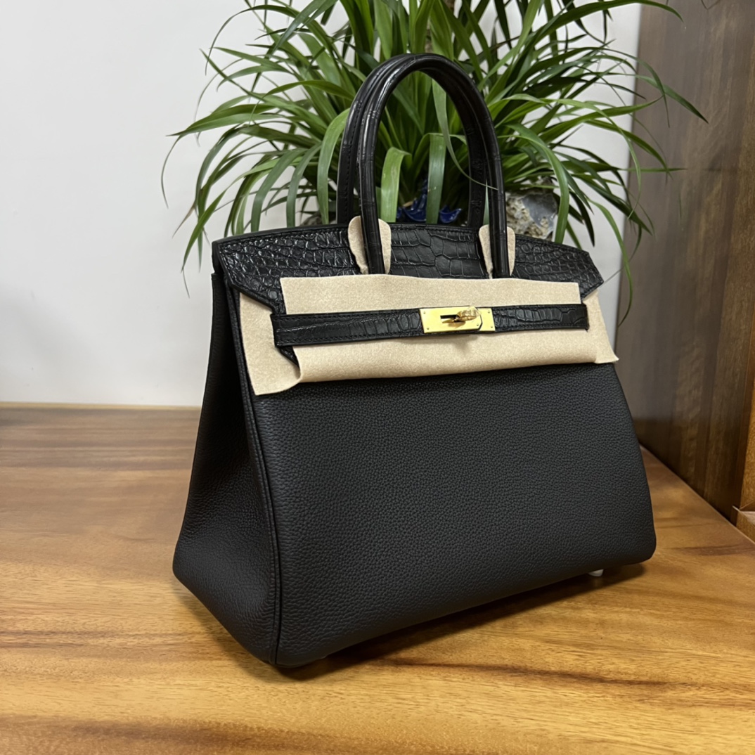 Hermes Birkin Touch 30 Niloticus Togo Black Gold Buckle Gold Lock