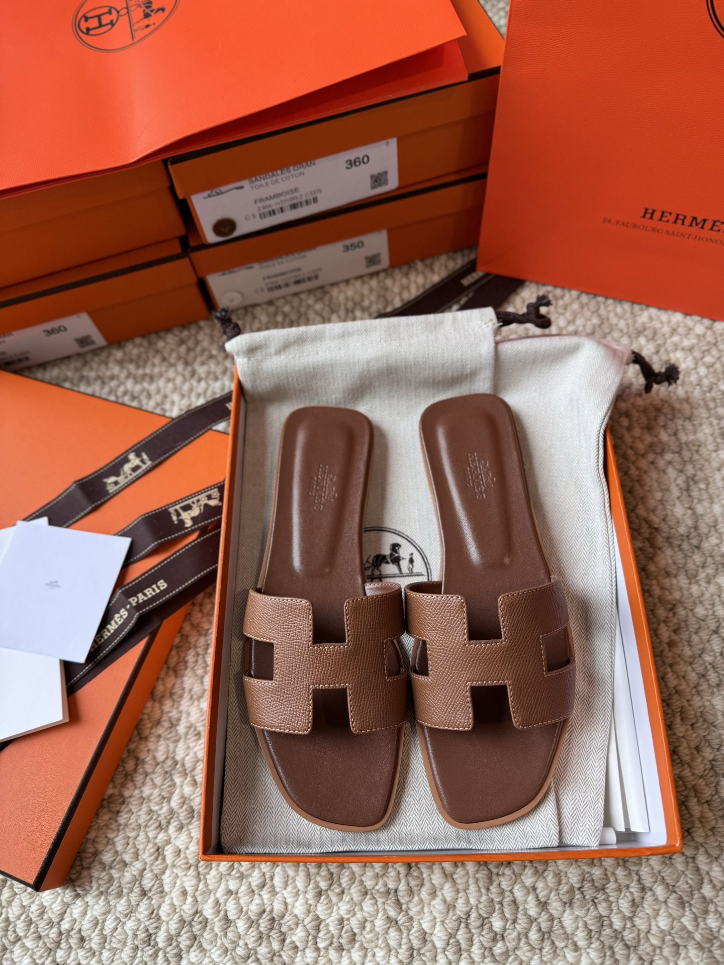 Hermès Gold Brown Oran Sandals - Hermès Gold Brown Leather Oran
