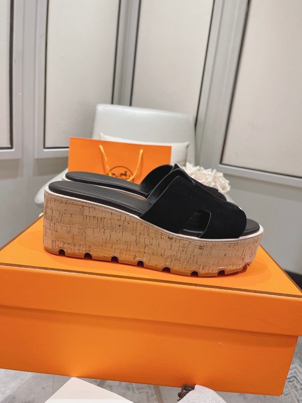 Hermes  Calfskin Cork Eze 30 Sandals  Black