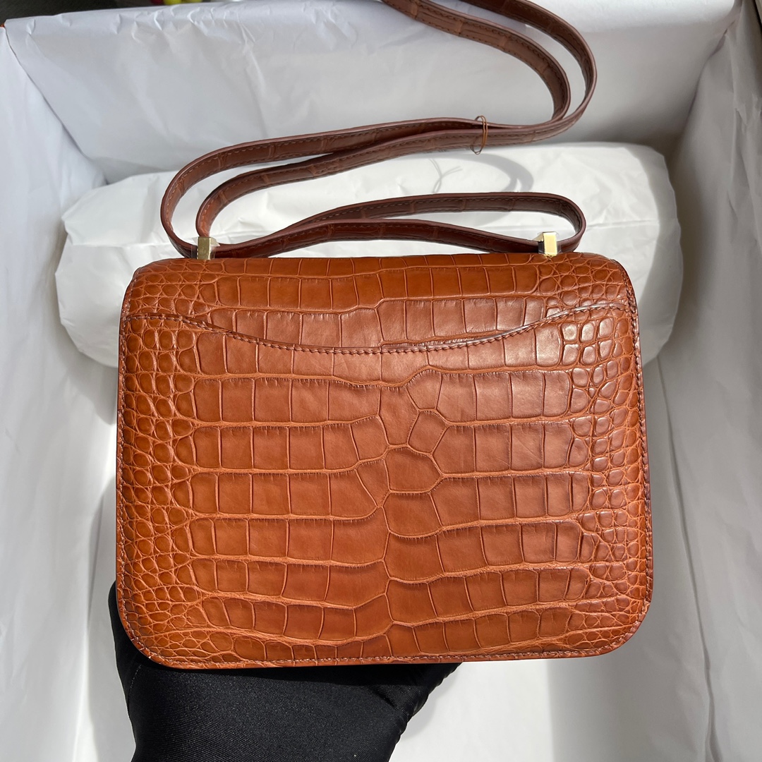 Hermes Constance Mini American Alligator Matte Alligator Crocodile 37 Glod Golden Brown