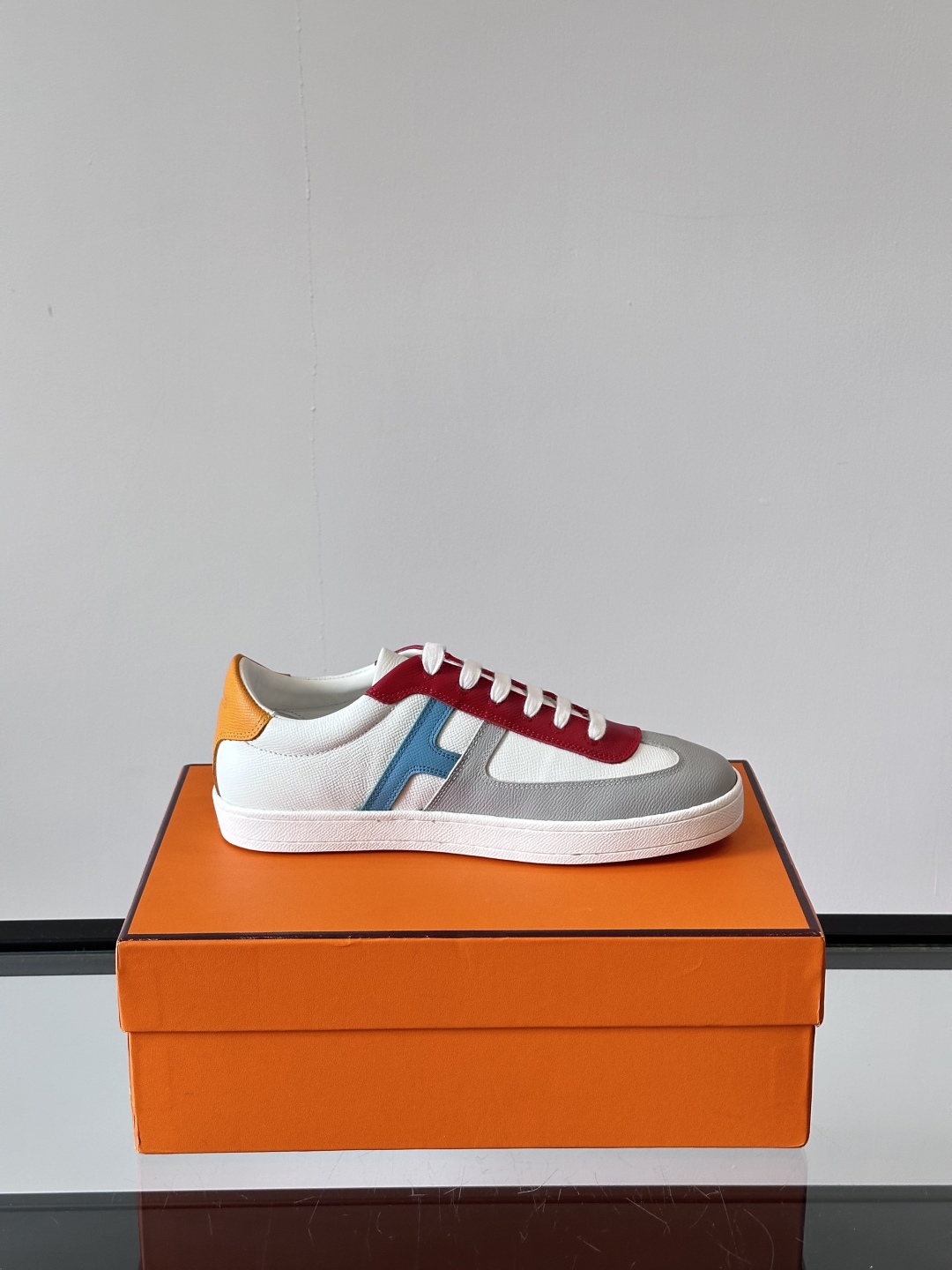 Hermes  Epsom Mens Boomerang Sneakers Multicolore red White