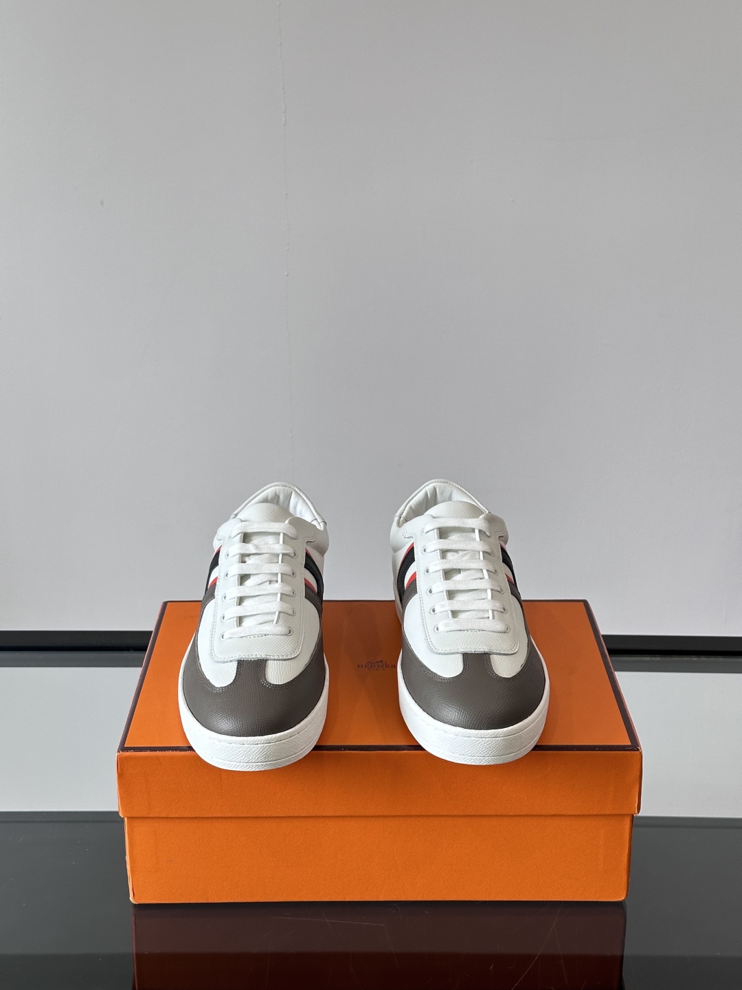 Hermes  Epsom Womens Boomerang Sneakers Etain Multicolor