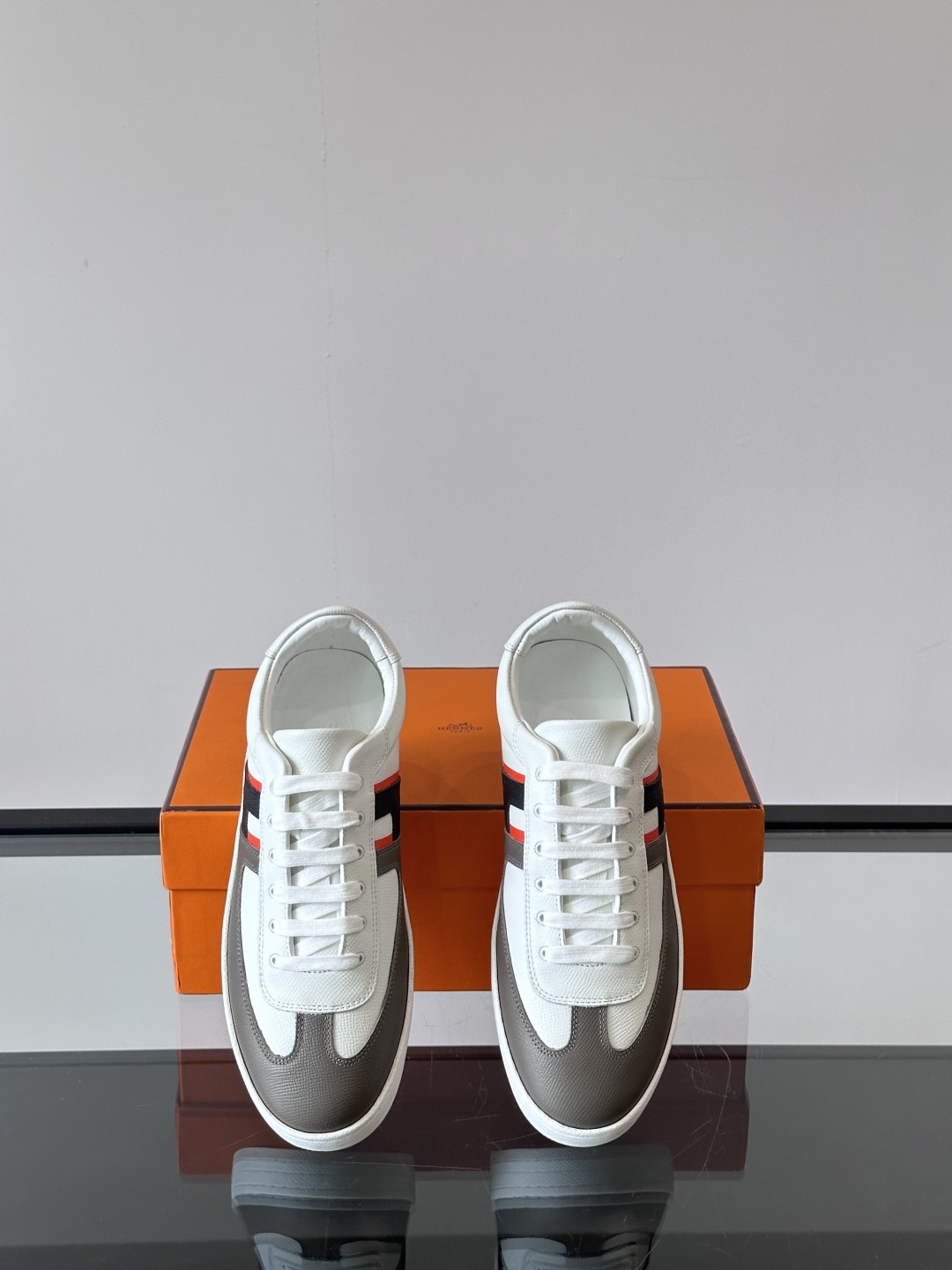 Hermes  Epsom Womens Boomerang Sneakers Etain Multicolor
