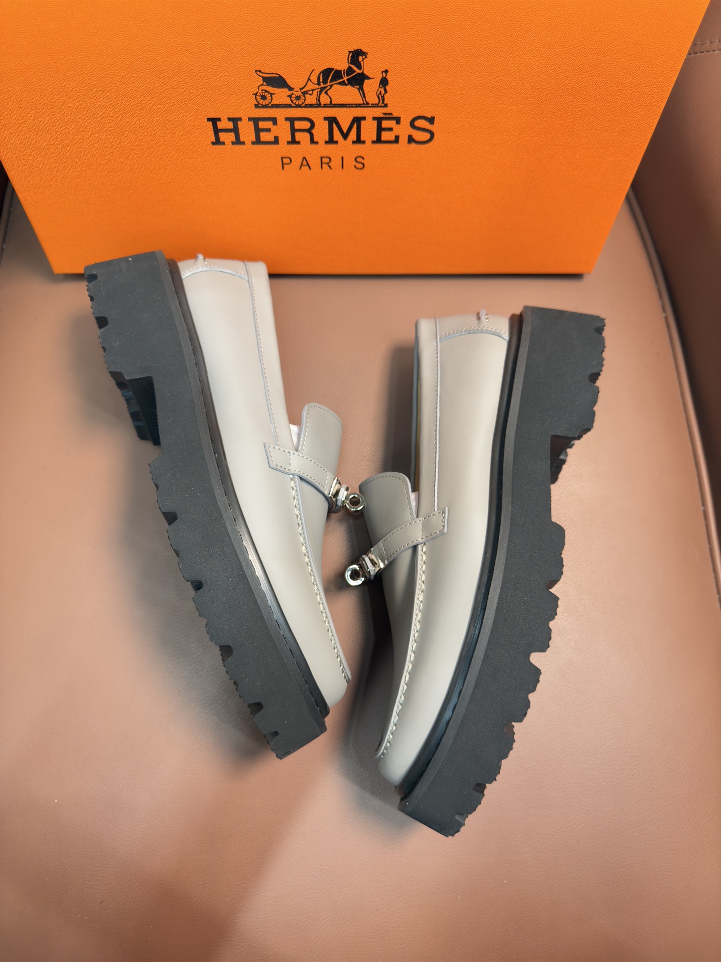 Hermes  Epsom Womens Destin Loafer GRAY Blanc Gomme