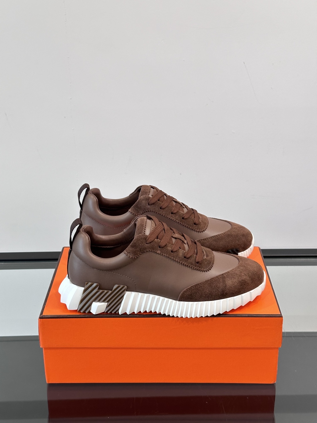 chocolate Hermès Brown Suede Sneakers - Hermès Chocolate Brown Suede