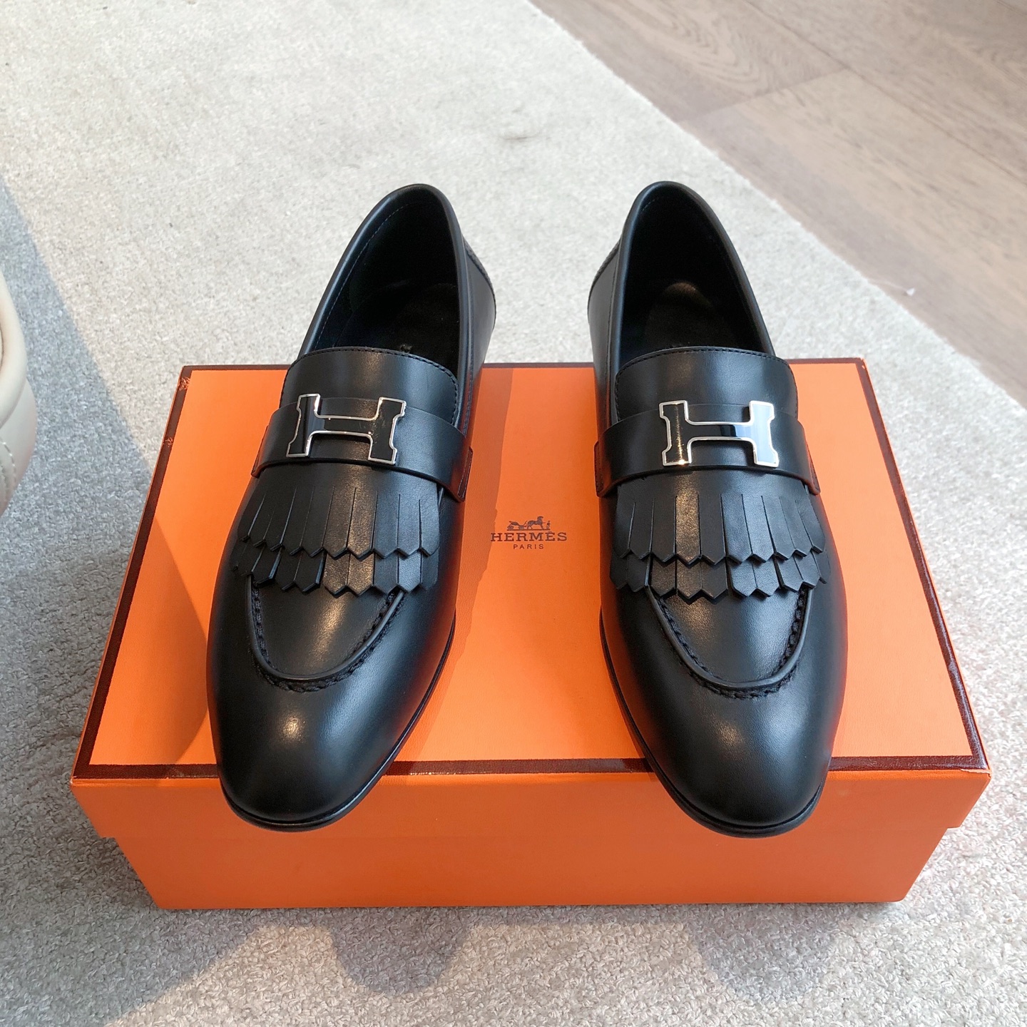 Hermes  Goatskin Womens Royal Loafers Black lo go H black