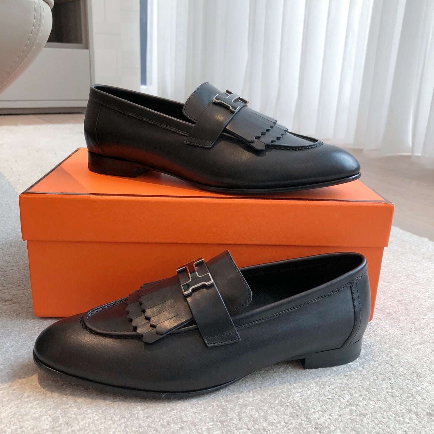 Hermes  Goatskin Womens Royal Loafers Black lo go H black