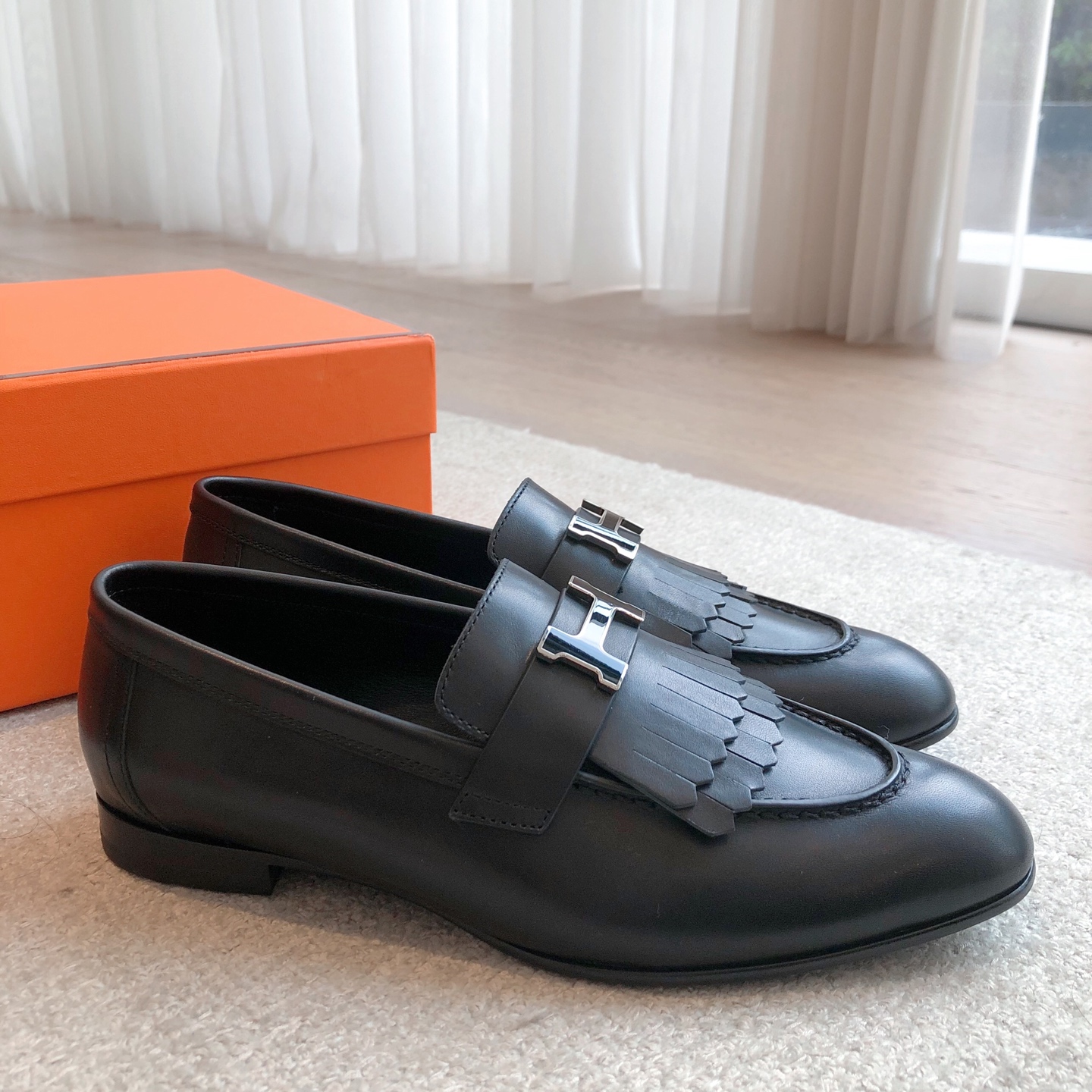 Hermes  Goatskin Womens Royal Loafers Black lo go H black