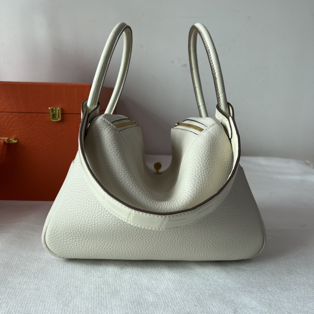 Hermes LINDY 26 BAG CREAM TAURILLON CLEMENCE LEATHER