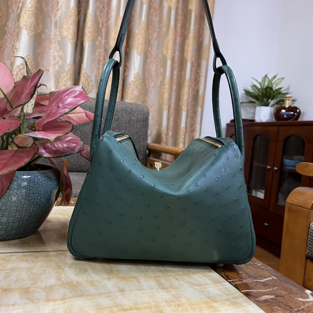 Hermes Lindy 26 Bleu Colvert Ostrich with Palladium Hardware