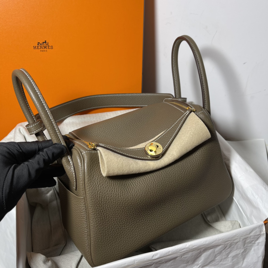 Hermes Lindy 30 Etoupe with Gold Hardware and W Stamp 24