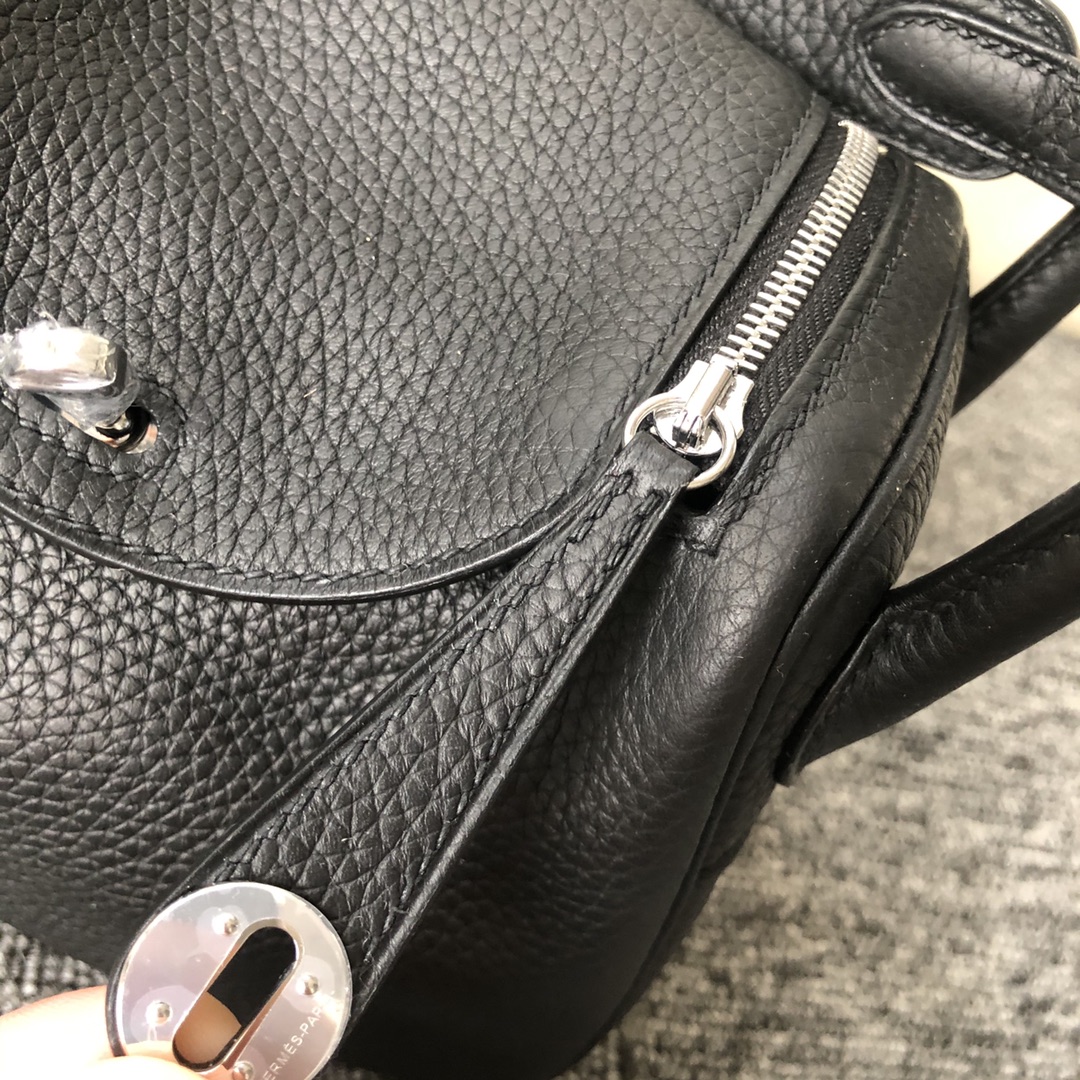 Hermes Lindy mini 20 Taurillon Clemence Black Silver