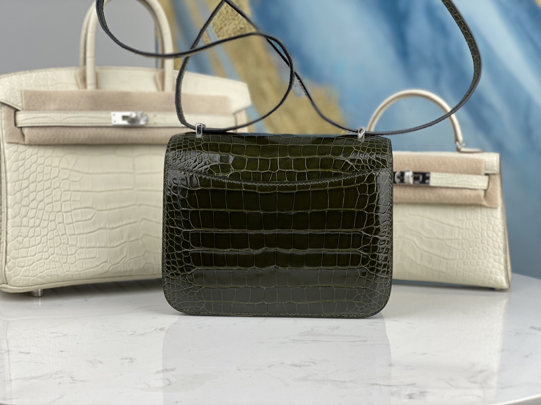 Hermes Mini Constance 18 Bag 6H Vert Veronese Shiny Alligator GHW
