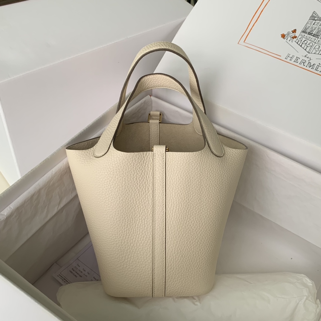 Hermes Picotin 18 Bag Beige