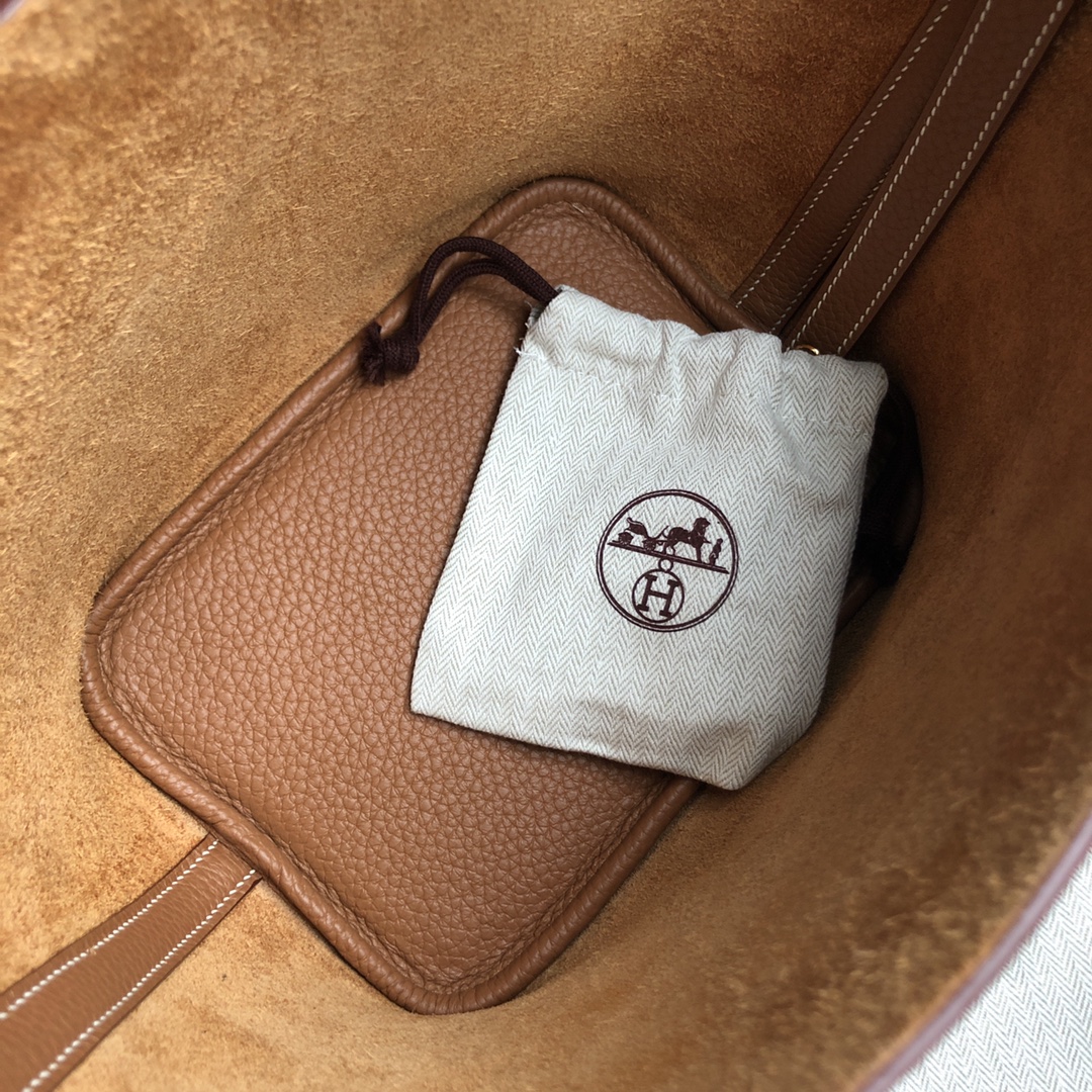 Hermes Picotin 18 Taurillon Clémence Gold