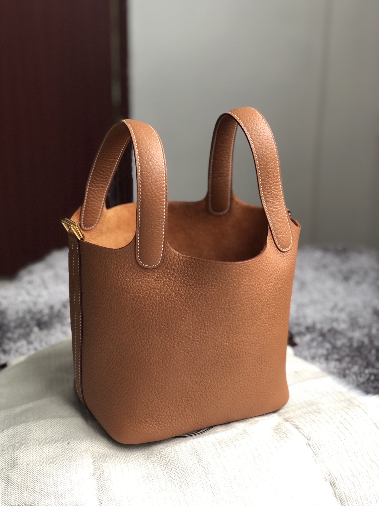 Hermes Picotin 18 Taurillon Clémence Gold