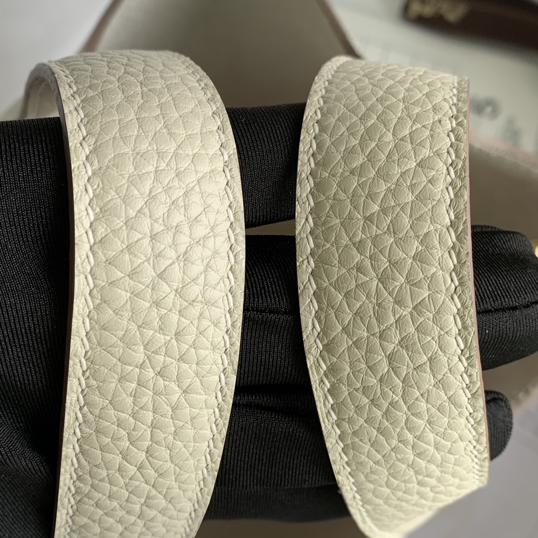 Hermes Picotin bag 18 cream white craie taurillon clemence
