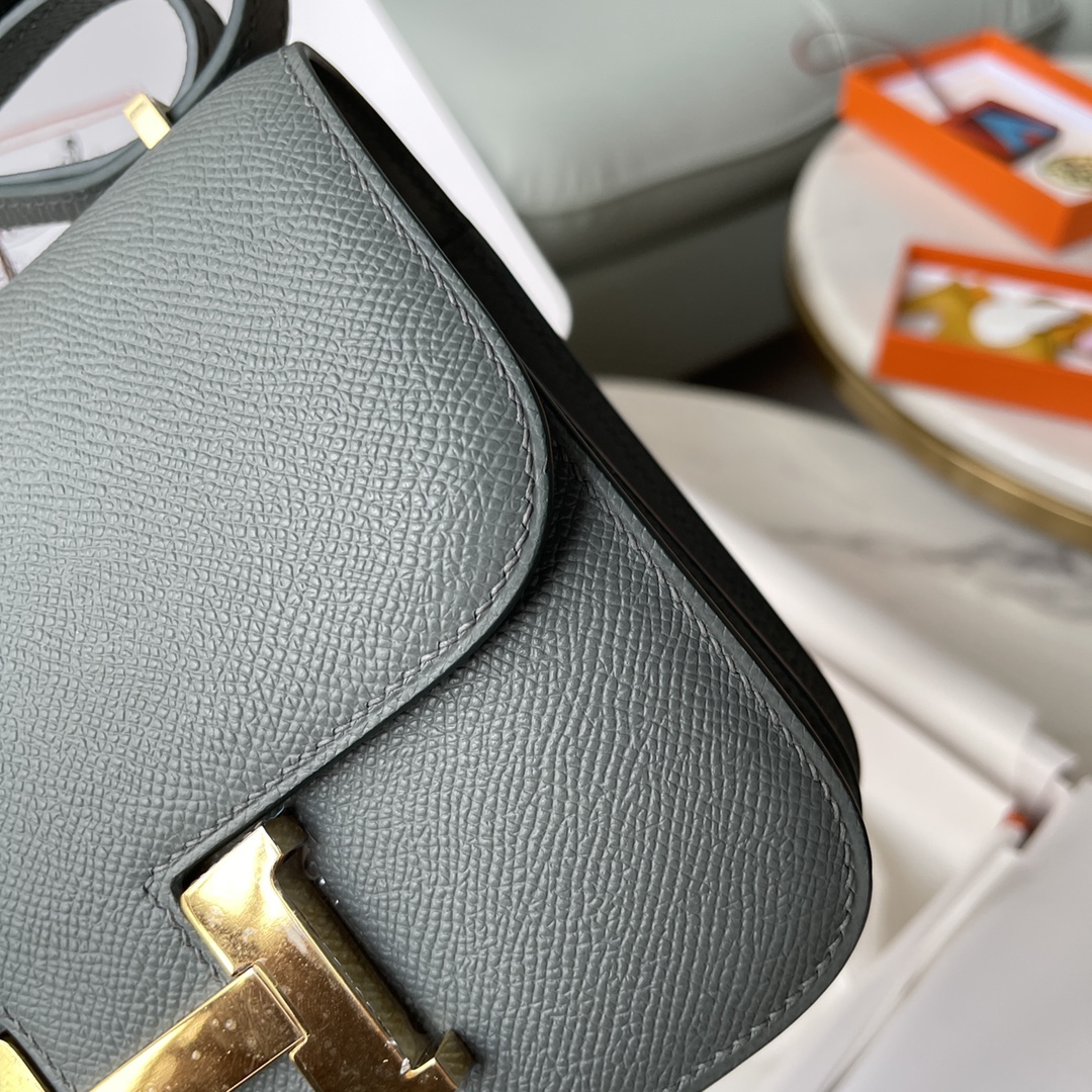 Hermes Vert Amande Epsom Leather Gold Finish Constance 18 Bag Hermes