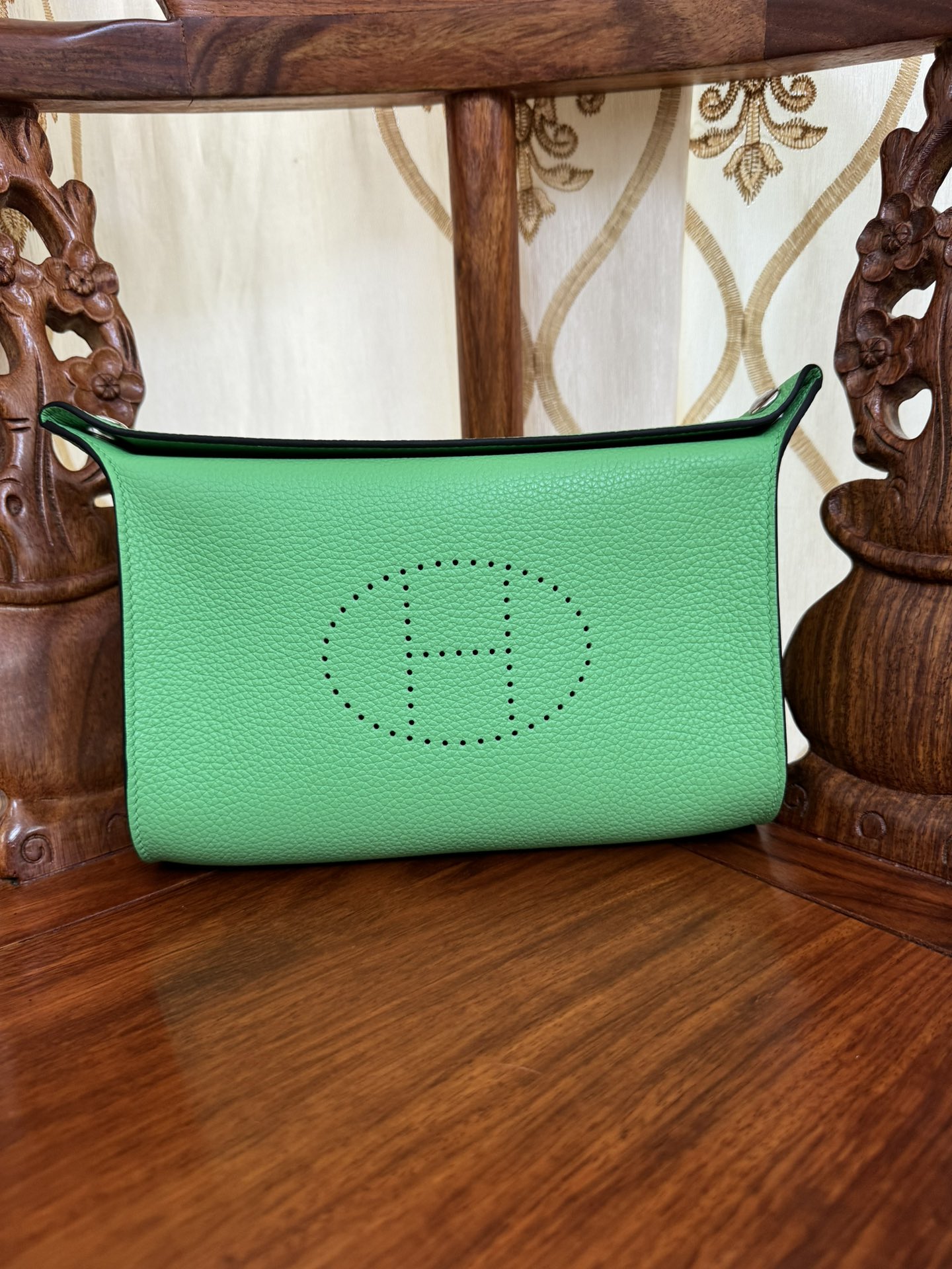 HERMES Videpoches Togo veil comics unisex Shoulder Bag