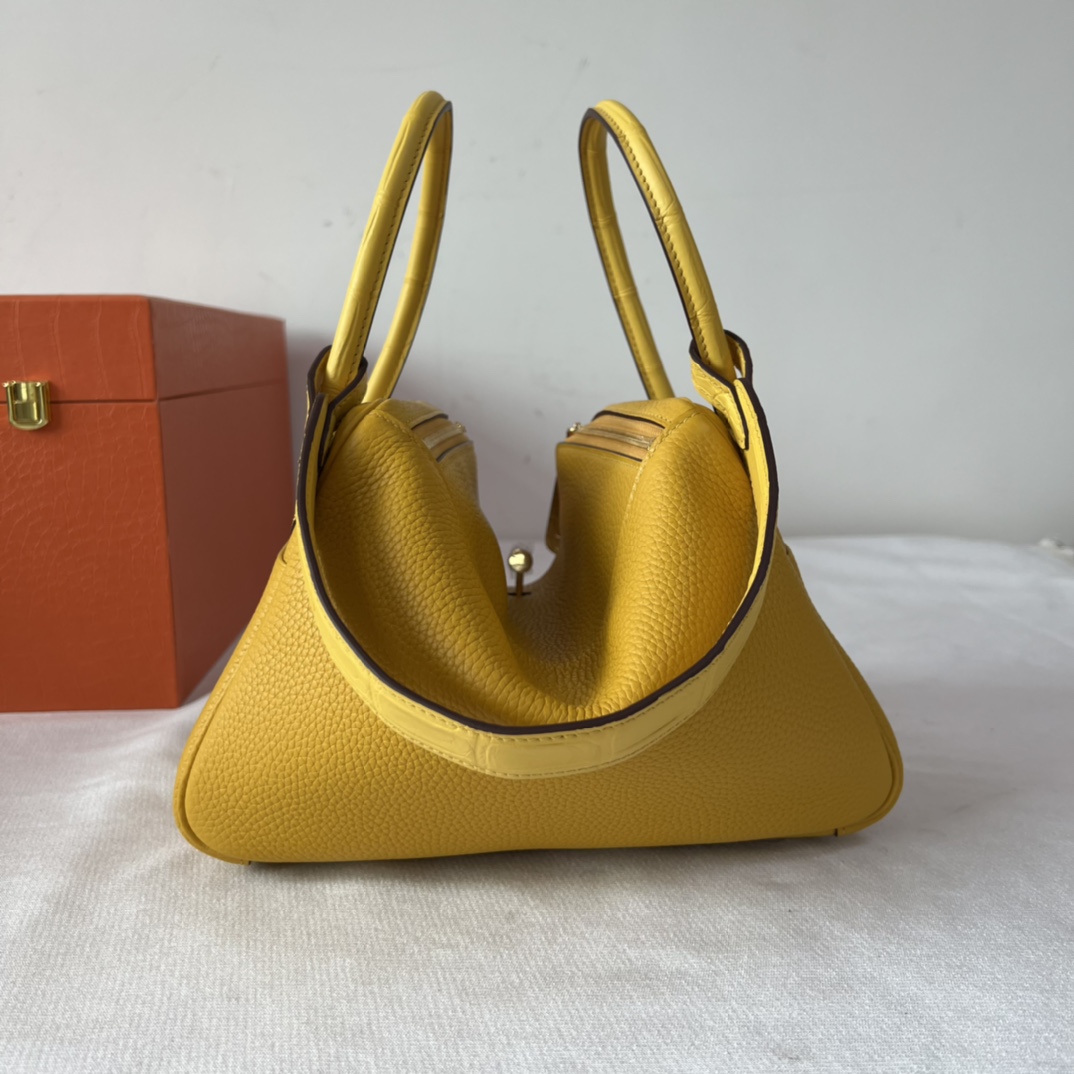 Hermes Women Lindy 26 in Clemence Leather-Yellow