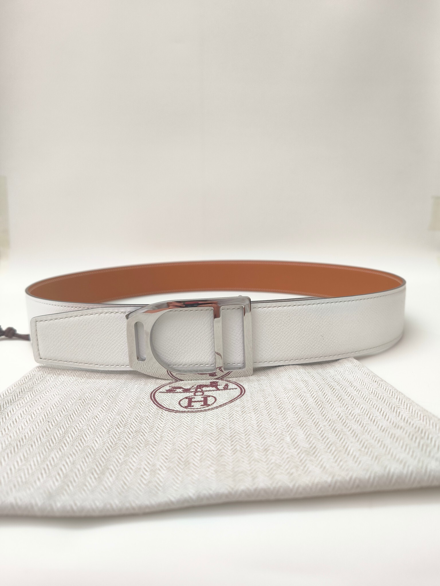 Hermès Reversible Epsom Leather Belt – White & Tan Silver Buckle