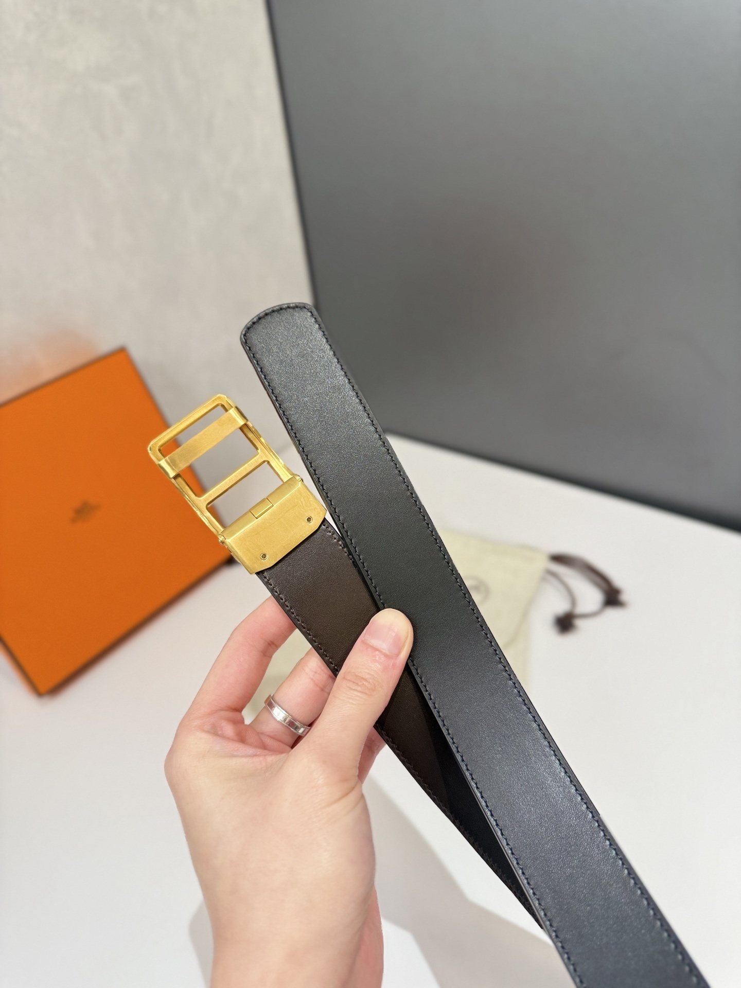 Luxury Black Leather Belt with Gold Rectangular Buckle for Men