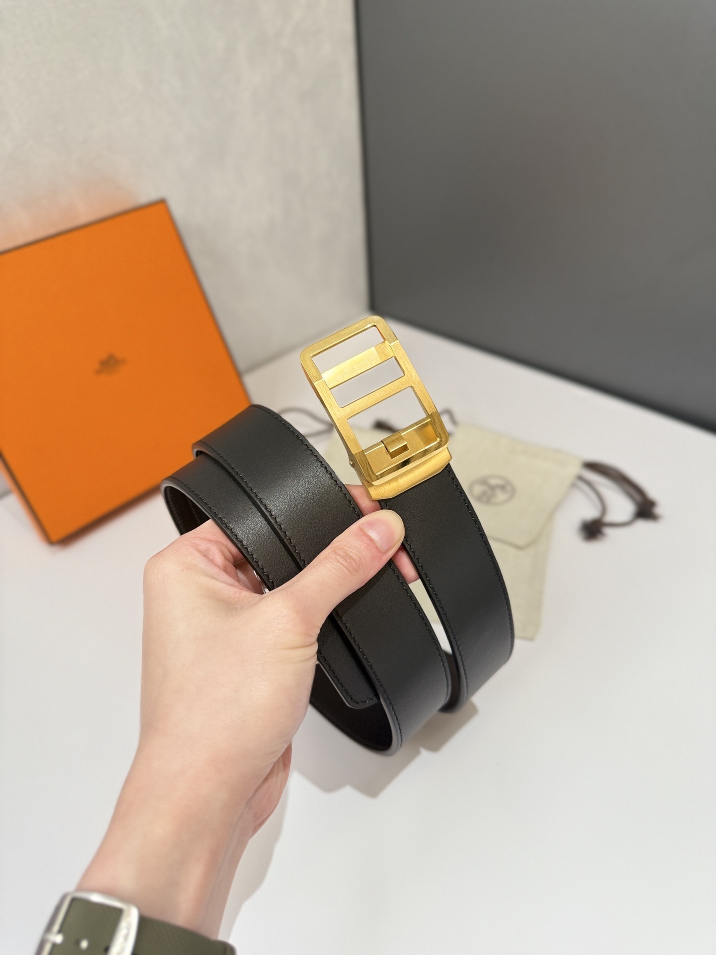 Luxury Black Leather Belt with Gold Rectangular Buckle for Men