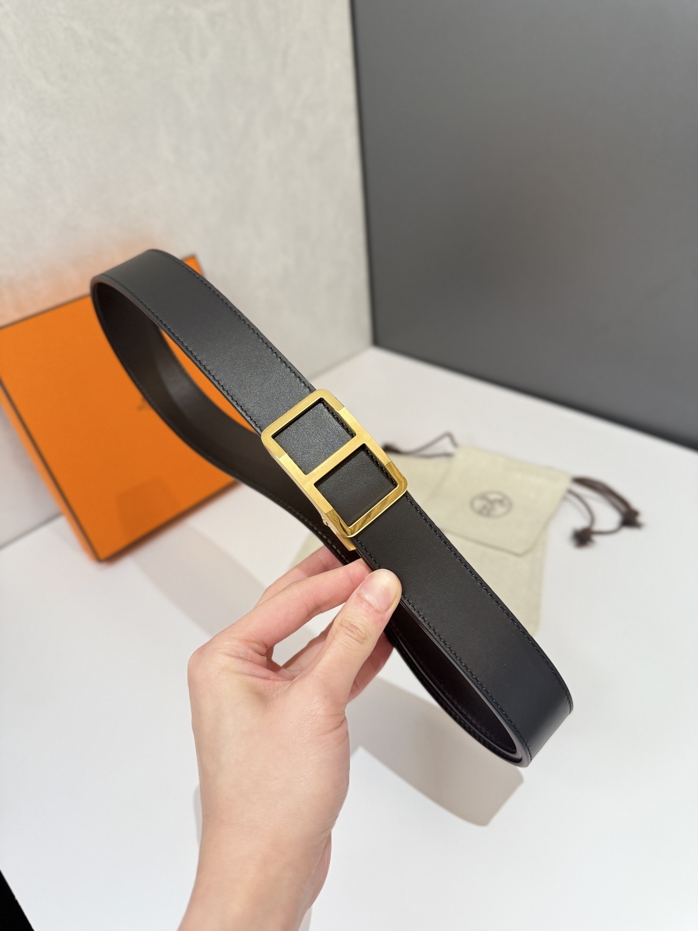 Luxury Black Leather Belt with Gold Rectangular Buckle for Men