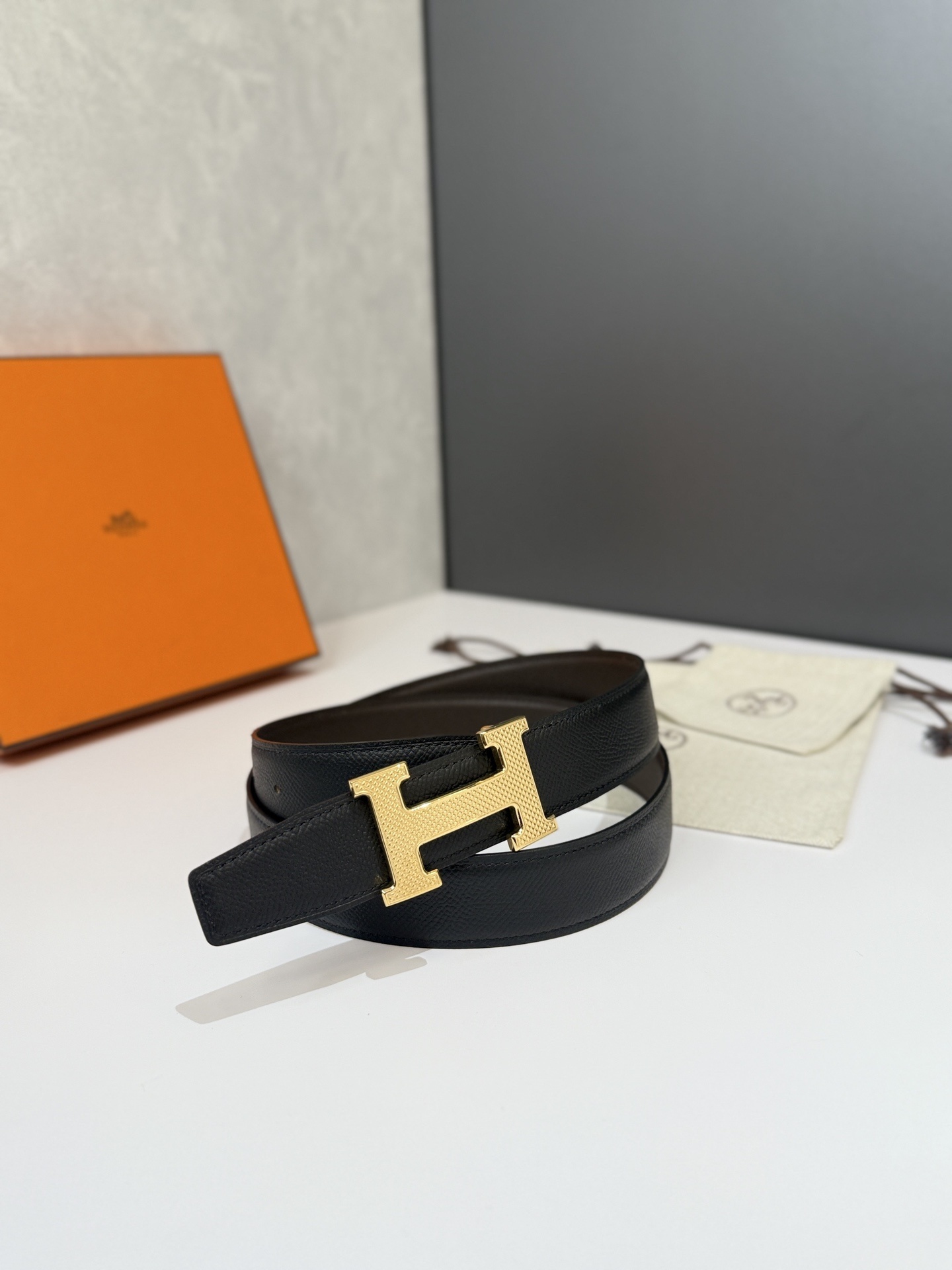 Luxury Black Leather Belt with Gold Textured H Buckle