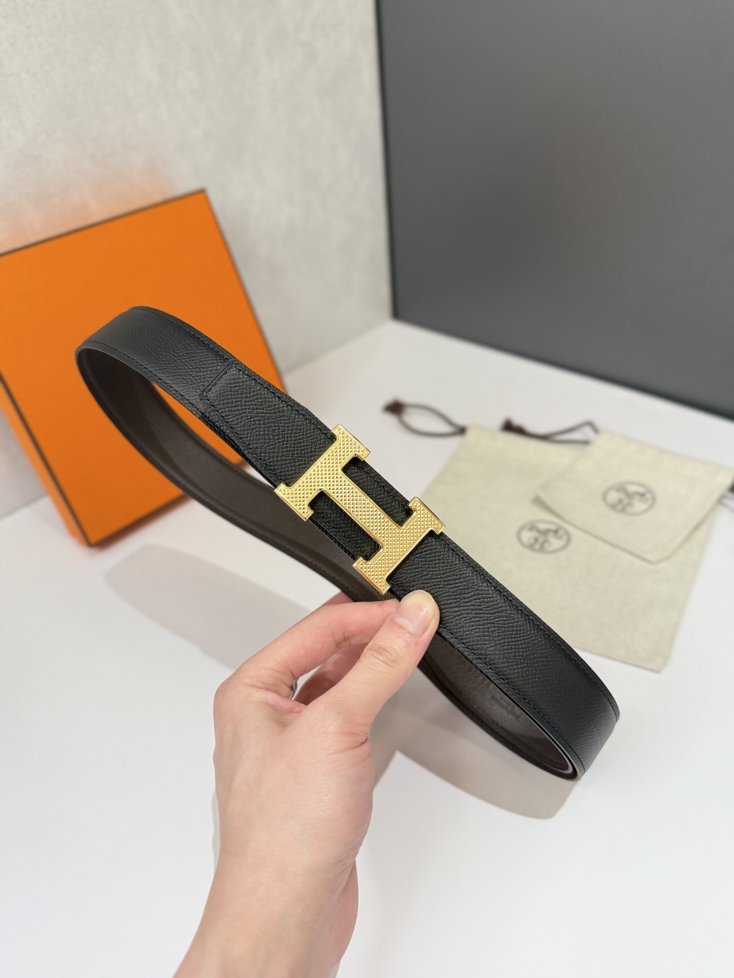 Luxury Black Leather Belt with Gold Textured H Buckle