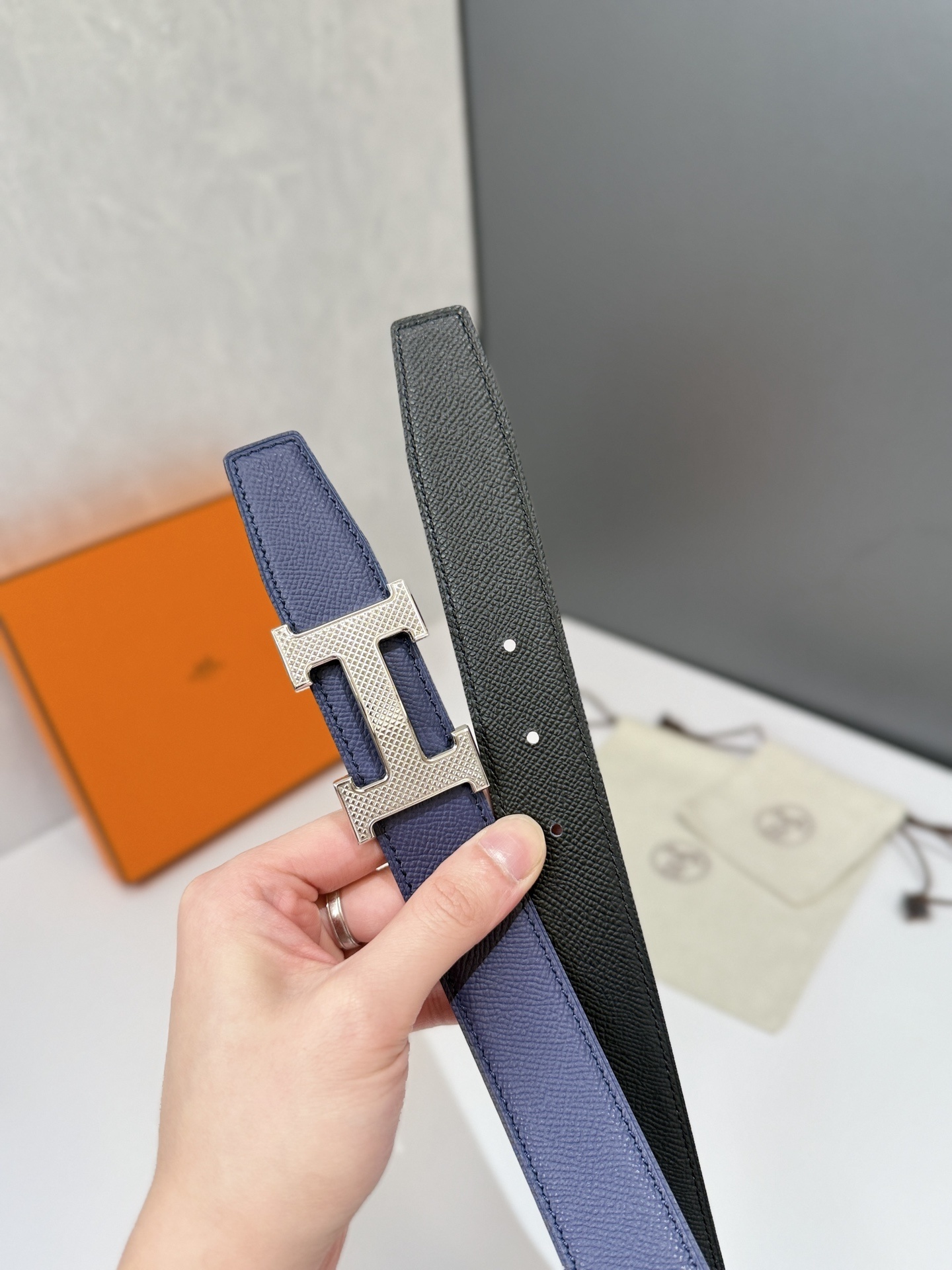 Premium Men's Reversible Leather Belt with Textured H Buckle