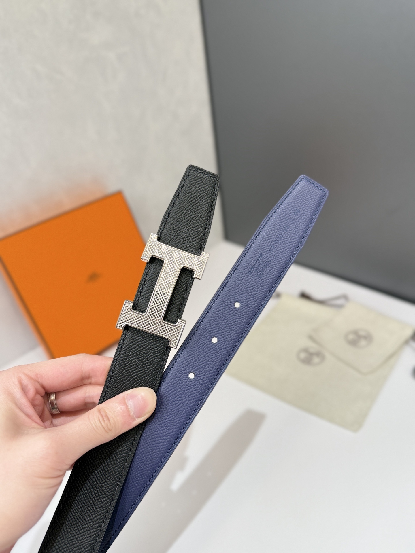 Premium Men's Reversible Leather Belt with Textured H Buckle