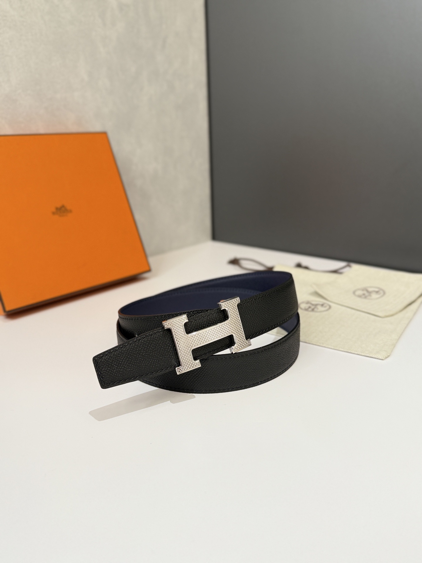 Premium Men's Reversible Leather Belt with Textured H Buckle