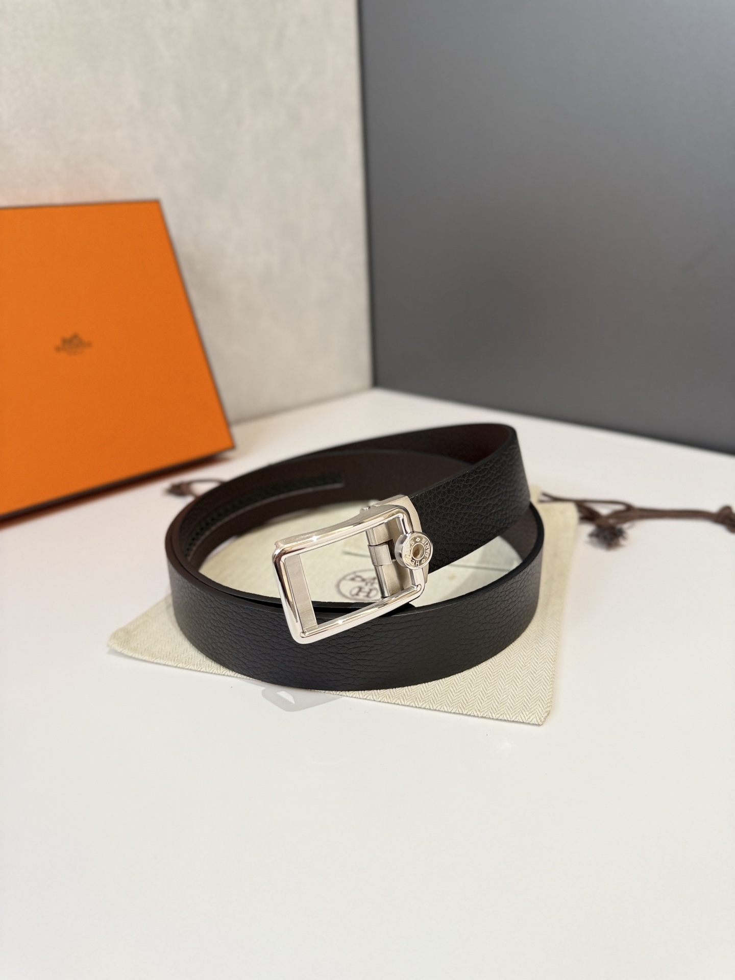 Hermès Men's Luxury Black Togo Leather Belt with Silver Buckle