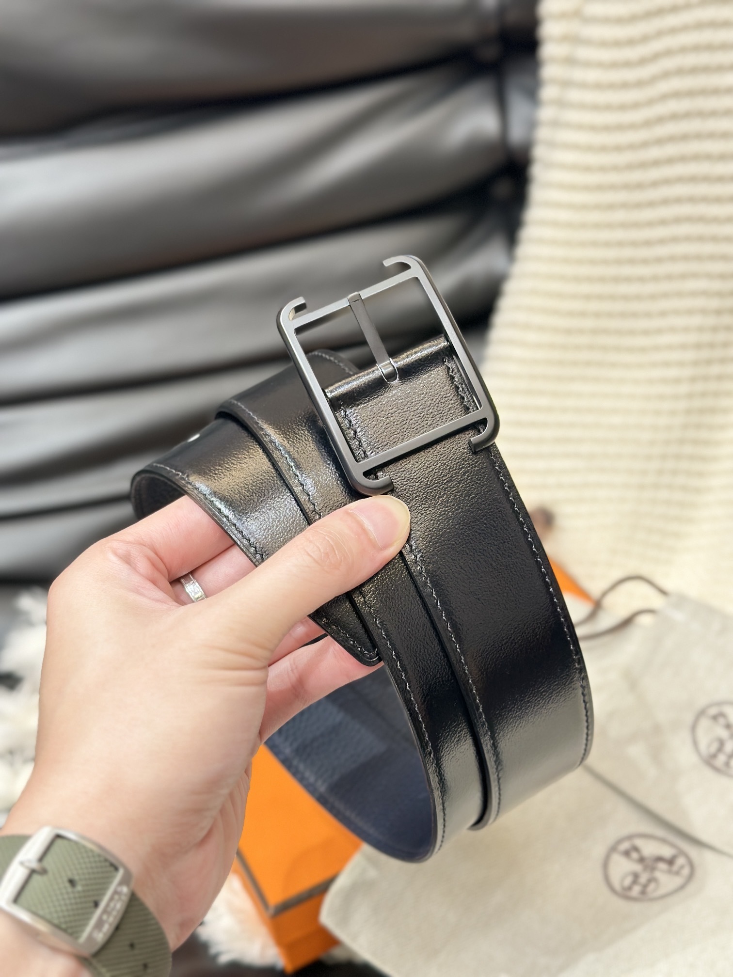 Hermès Men's Reversible Leather Belt - Navy Blue with Black H Buckle