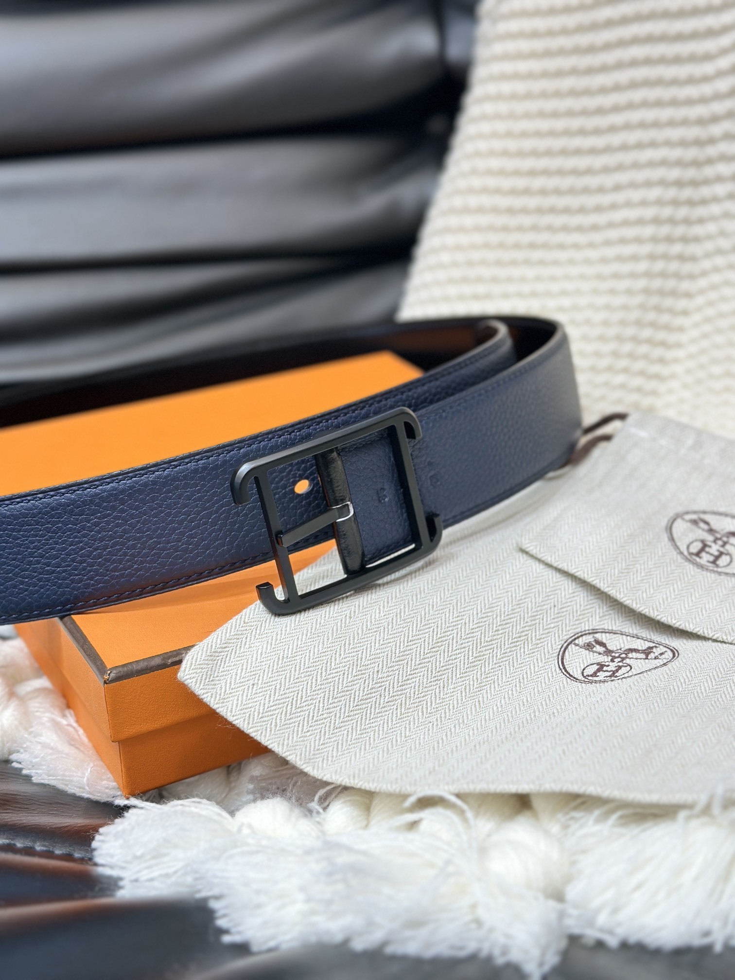 Hermès Men's Reversible Leather Belt - Navy Blue with Black H Buckle