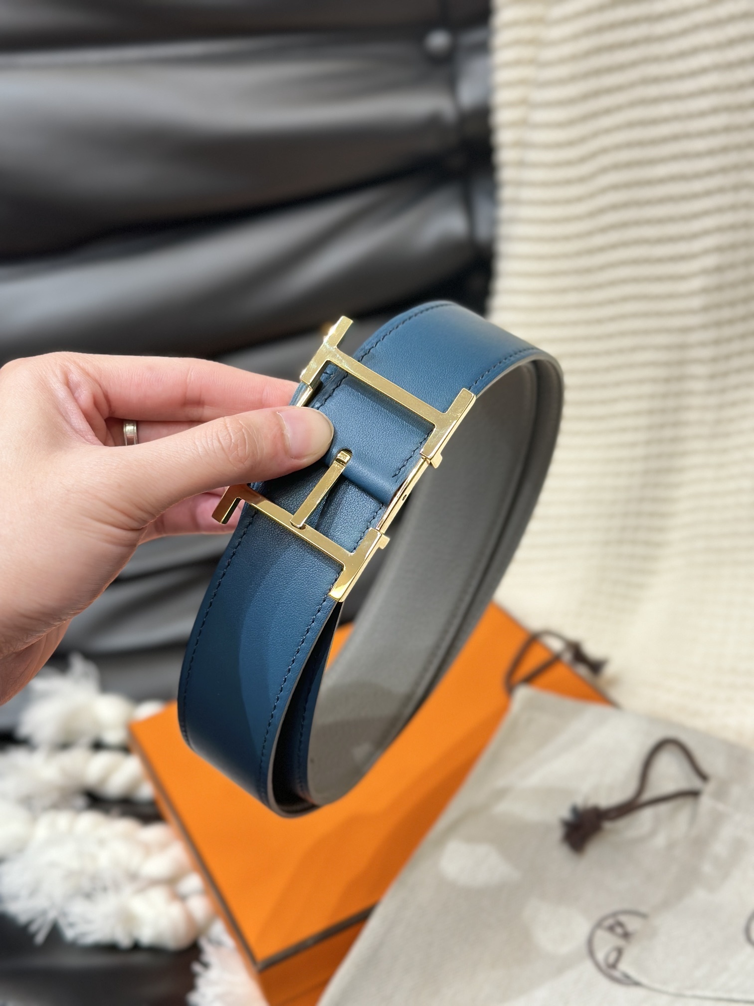 Luxury Reversible Leather Belt with Gold H Buckle - Gray & Blue