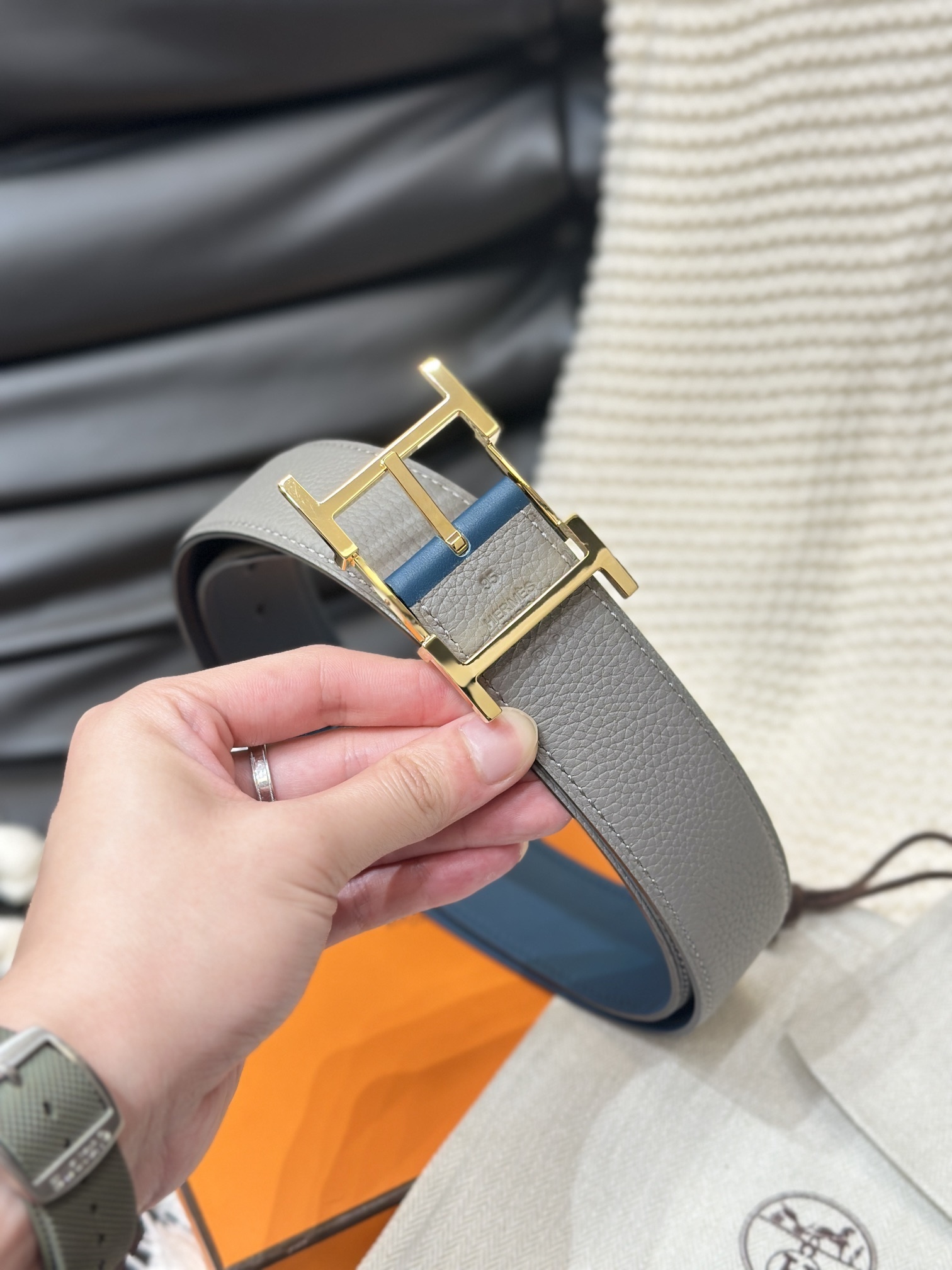 Luxury Reversible Leather Belt with Gold H Buckle - Gray & Blue