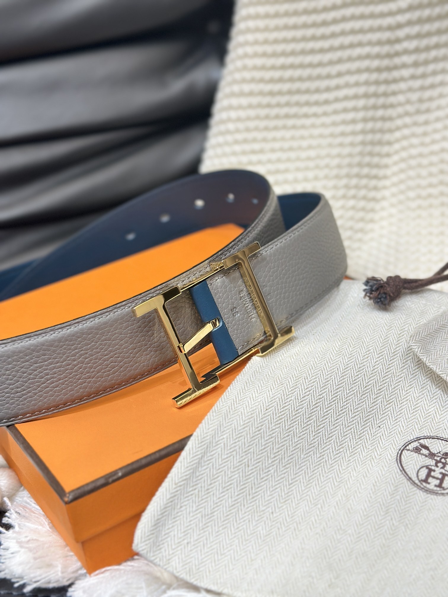 Luxury Reversible Leather Belt with Gold H Buckle - Gray & Blue