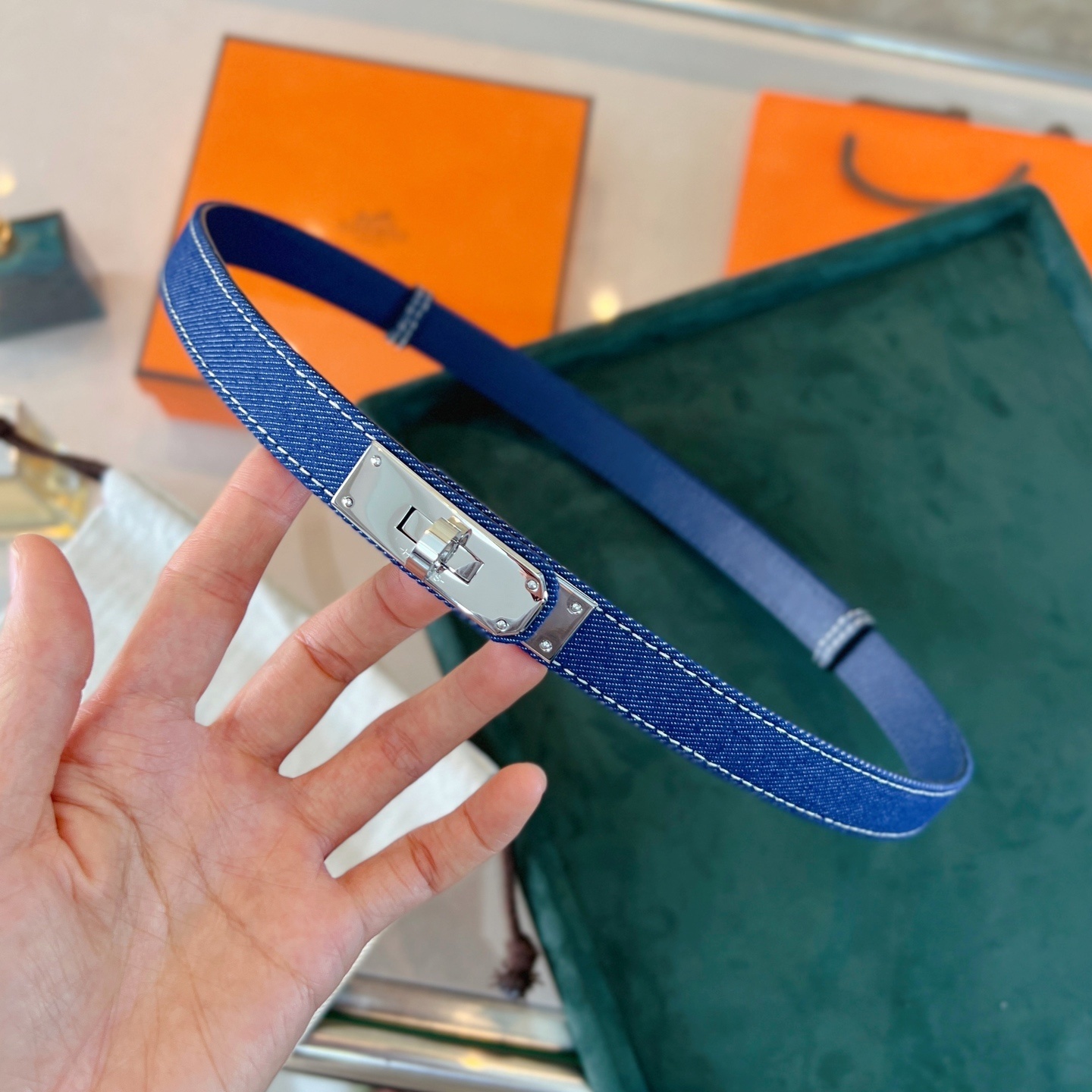 Hermès Kelly 18 Belt Blue Denim with Palladium Hardware