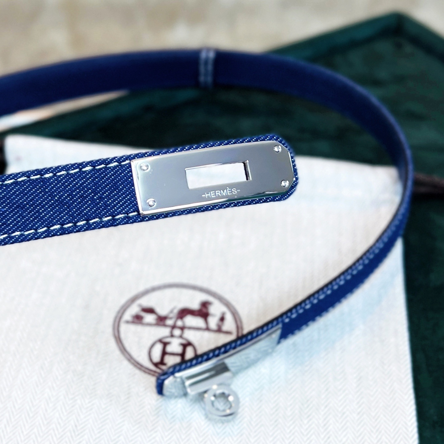 Hermès Kelly 18 Belt Blue Denim with Palladium Hardware