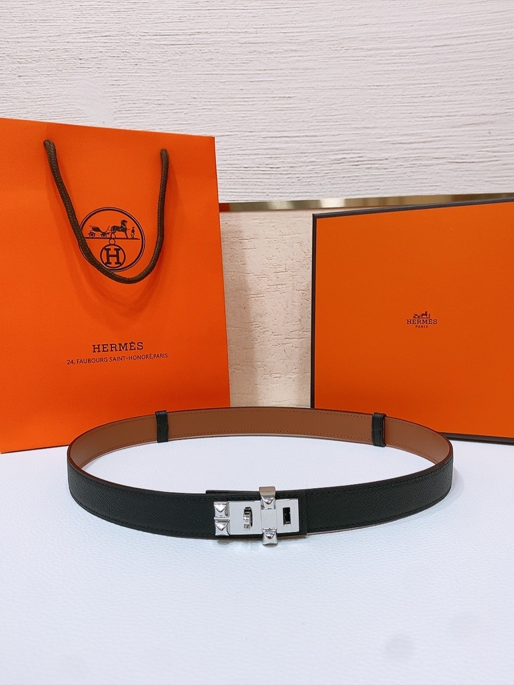Hermes Kelly 18 Belt in Black Epsom Leather with Silver Hardware
