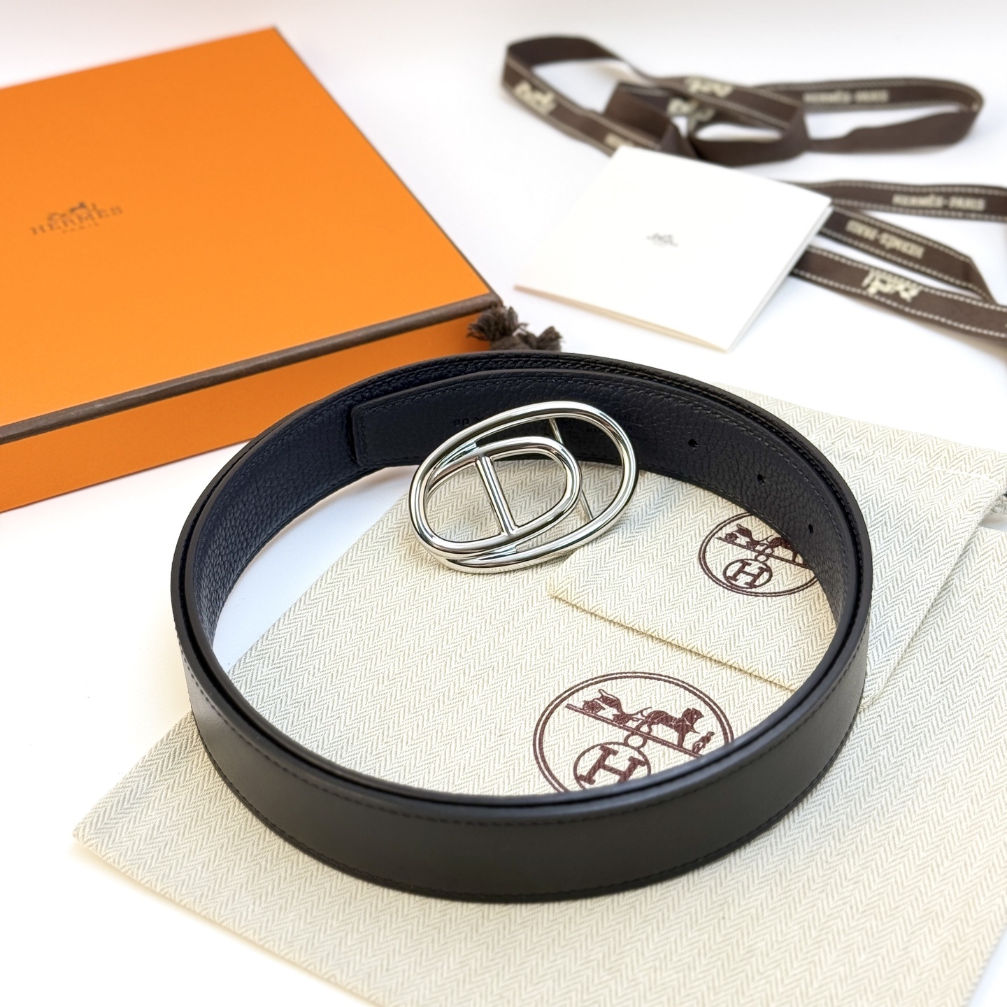 Hermès Odyssée 32mm Reversible Leather Belt - Black & Navy