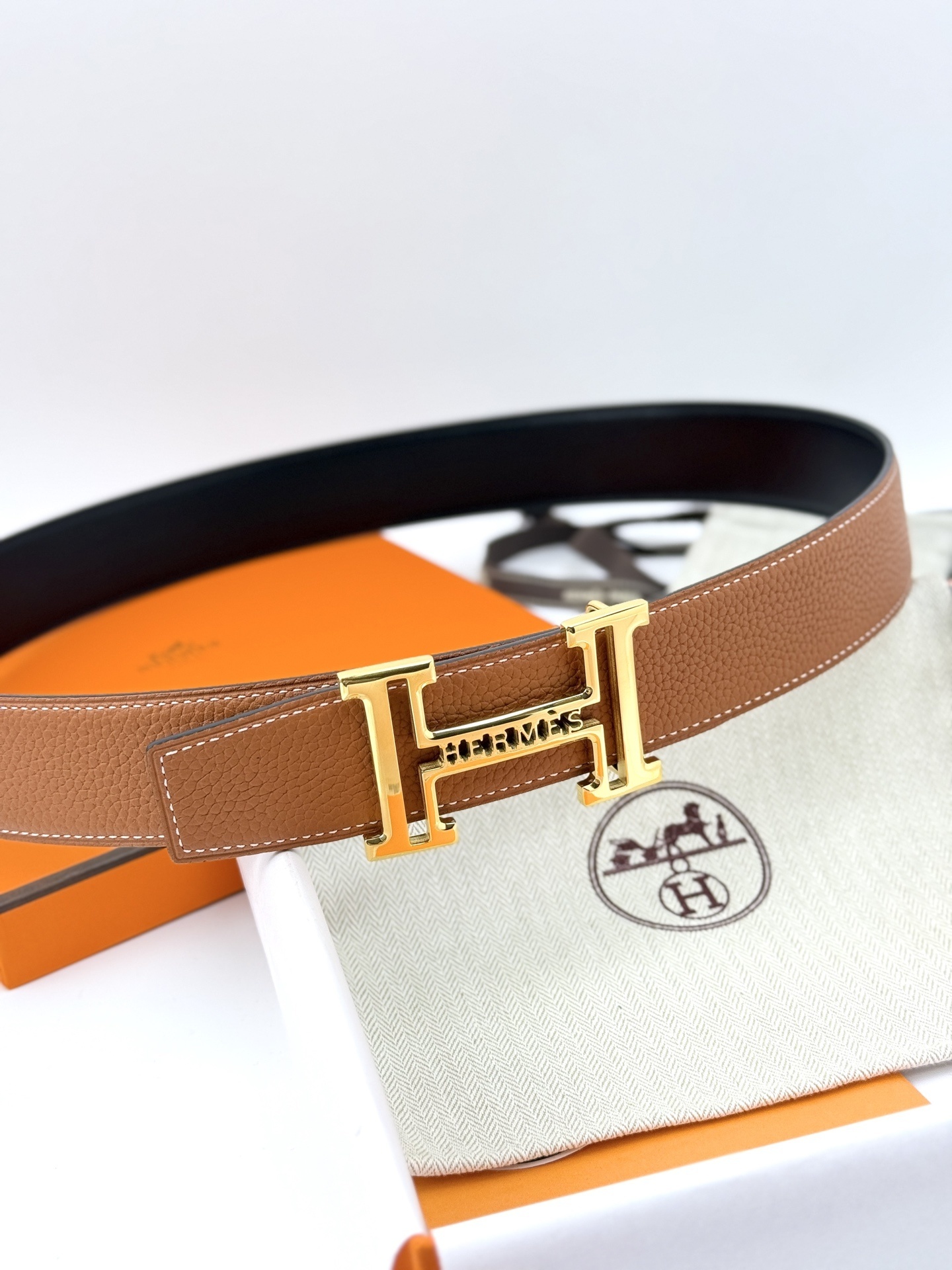 Hermes Reversible Leather Belt - Gold H Buckle - Tan & Dark Brown