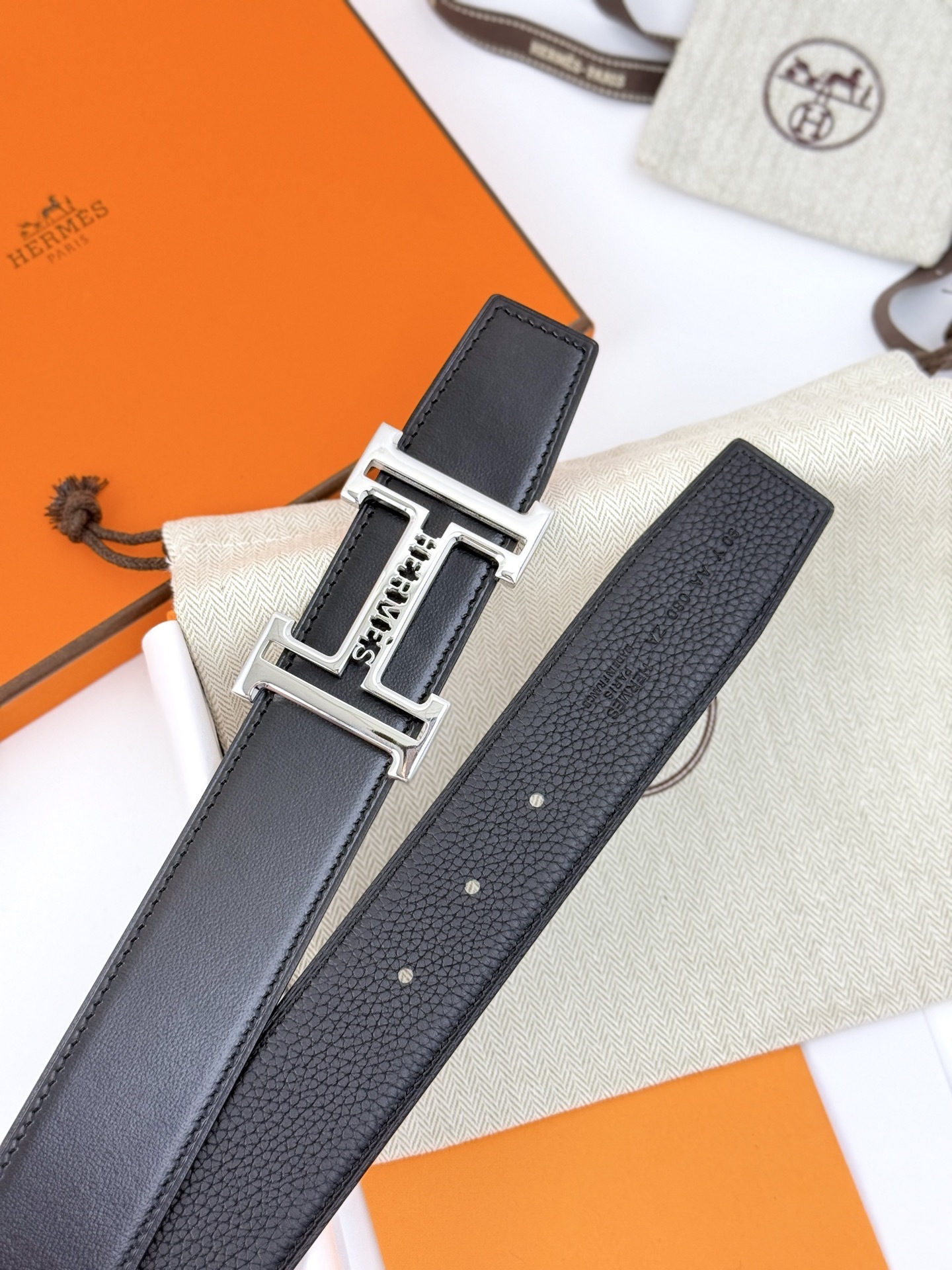 Hermes Reversible H Buckle Leather Belt - Black Silver Tone